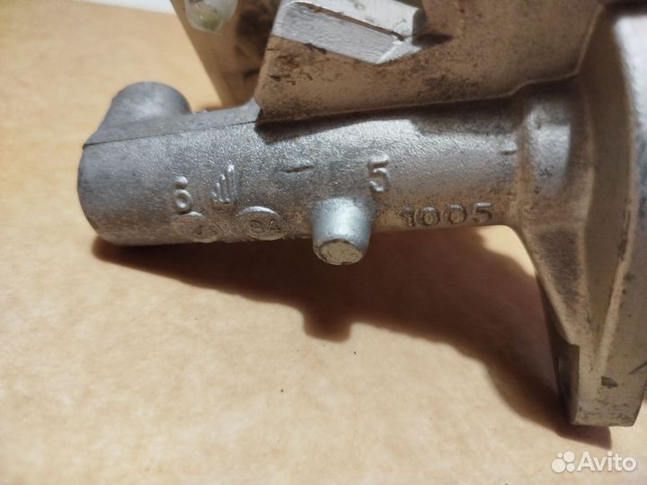 Главный тормозной цилиндр Mercedes W140