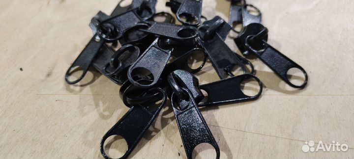 Движок 10 для молнии двусторонний собачка бегунок