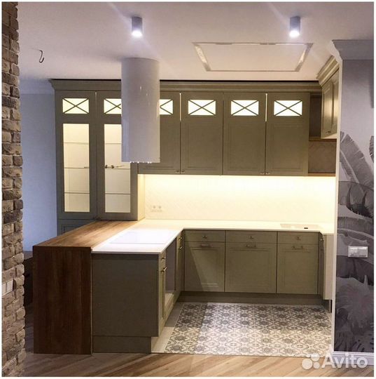 Кухонный гарнитур классика