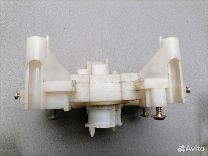Кронштейн подрулевых переключателей для Haima 3