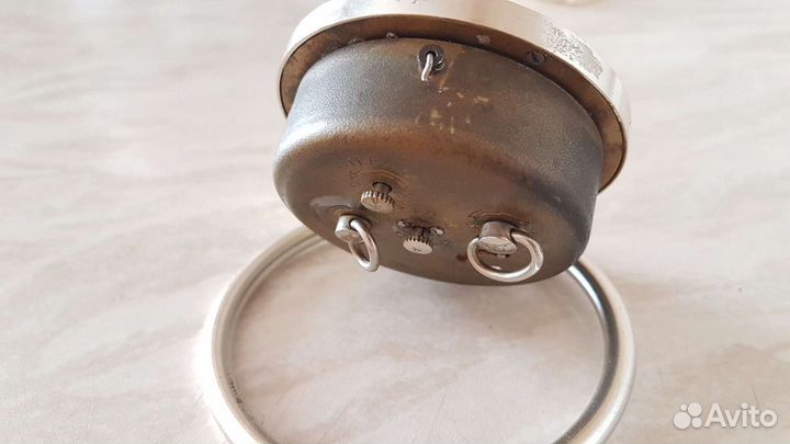 Советские часы-будильник