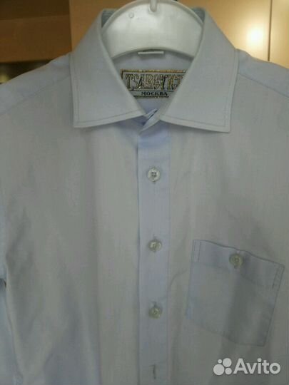 Рубашки р.140-146; 32 ворот. Нежно-голубого цвета