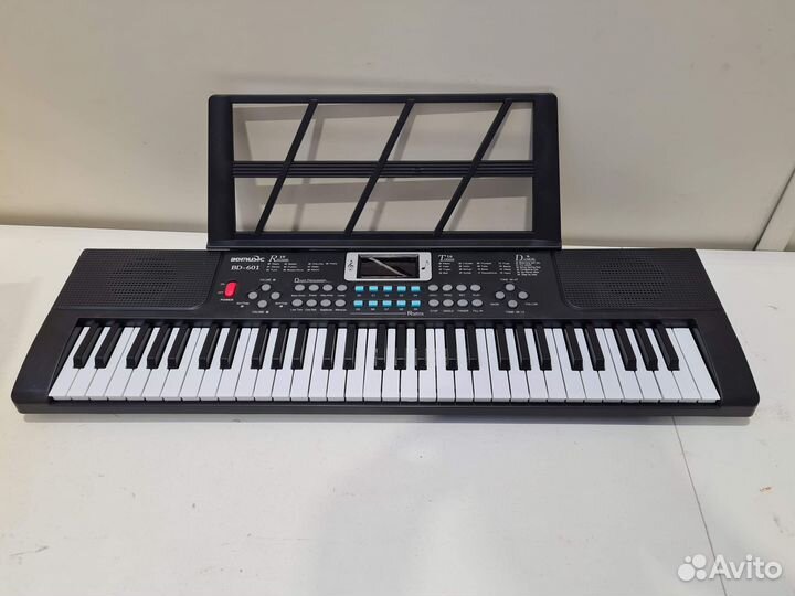 Синтезатор детский 61 клавиша BD-601 с микрофоном