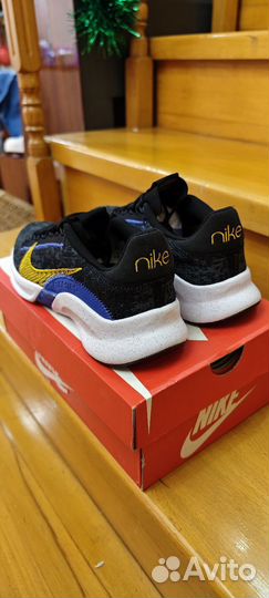 Кроссовки Nike 36.5 размер оригинал