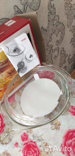 Наборы кофейный, хрустальные вазы и графин