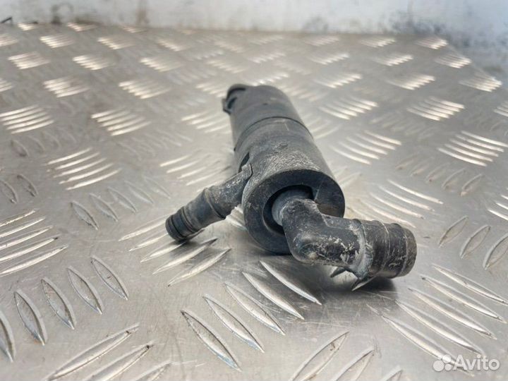 Насос омывателя фар Toyota Corolla ZRE151L 1zrfe