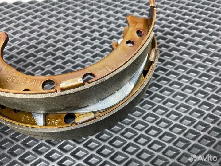 Тормозные колодки заднее Honda Cr-V4 RM R20A