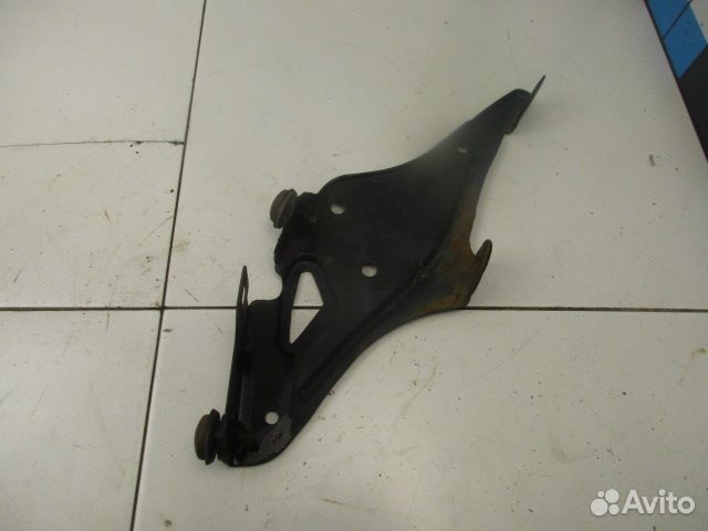 Кронштейн козырька солнцезащитного Scania P, G, R