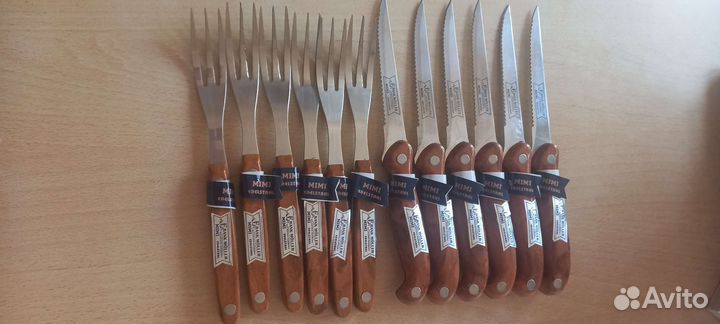 Набор ножей и вилок новый