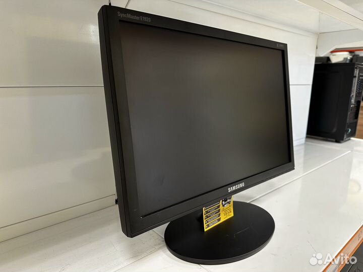 Монитор Samsung E1920NW