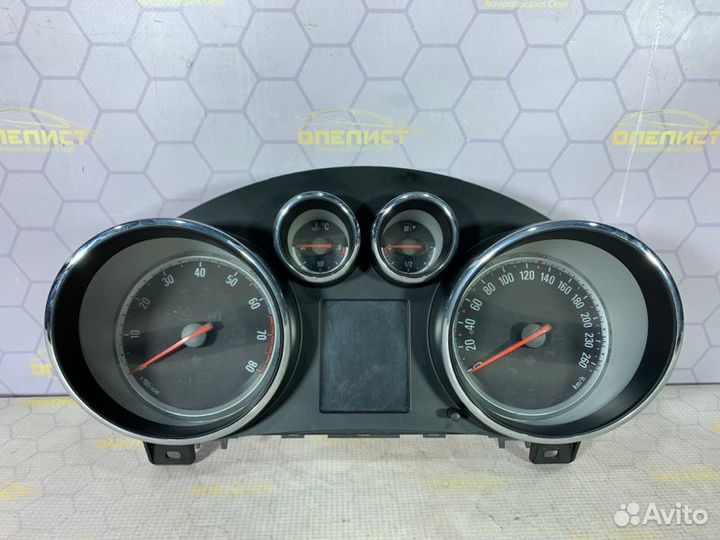 Щиток приборов Opel Astra J A14NET 2013