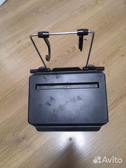 Подставка для ноутбука на руль