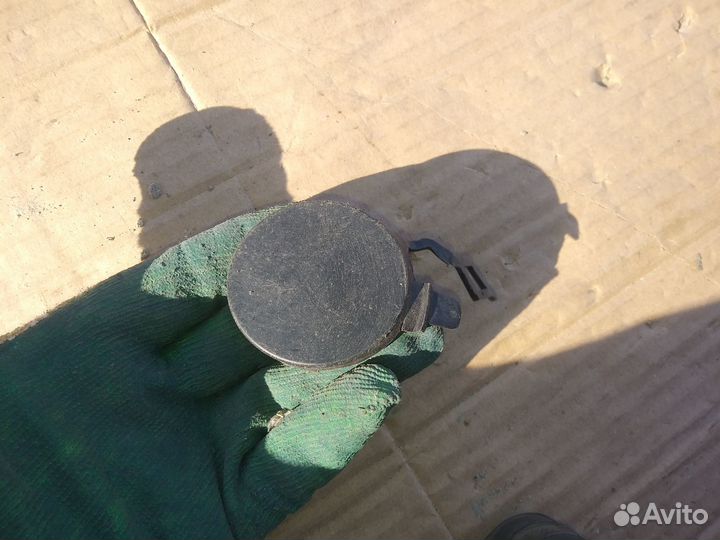 Заглушка буксировочного крюка Citroen C4 Picasso 2