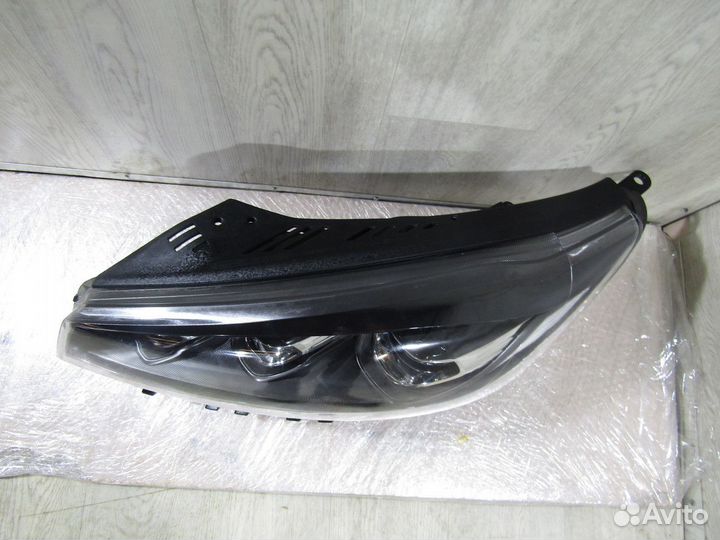 Фара левая Kia Sorento/Sorento Prime
