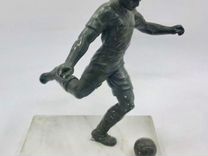 Скульптура Футболист Видовой Высота 27 см