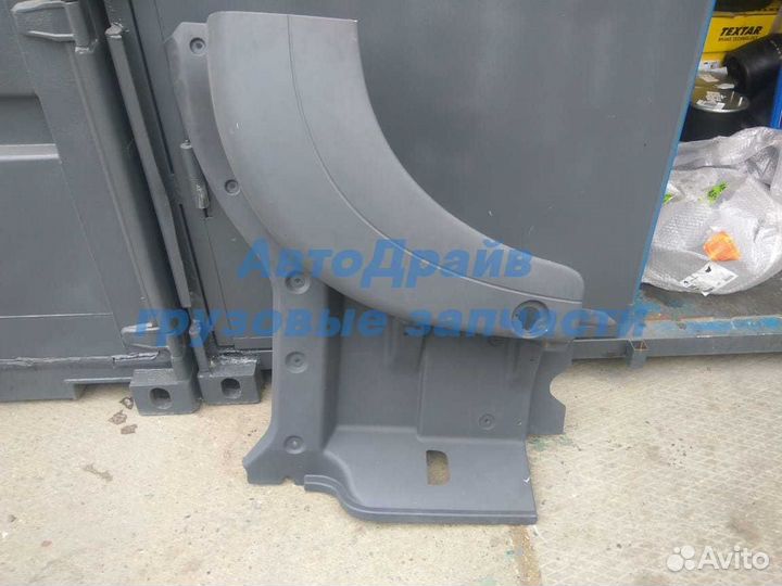 Подножка Ман Тга Тгс левая 81615100759