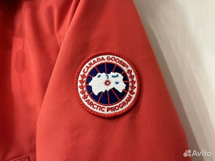 Пуховик canada goose размер S