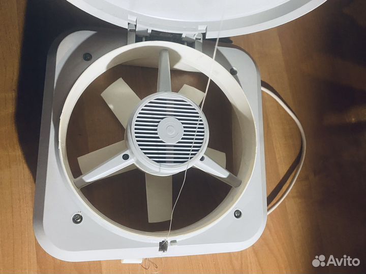 Электровентилятор оконный В010-У2 «Ветерок»