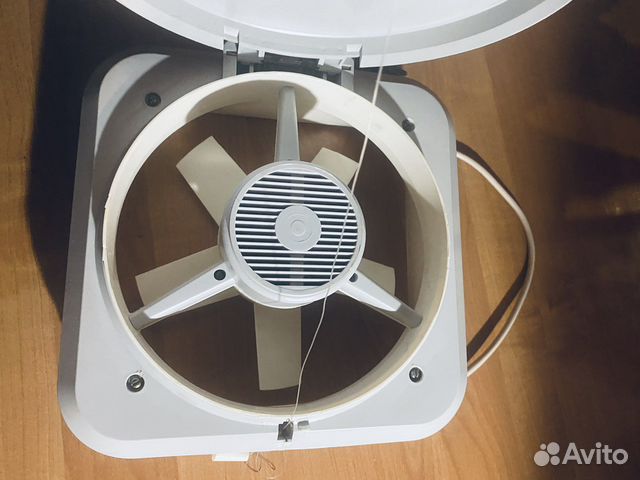 Электровентилятор оконный В010-У2 «Ветерок»