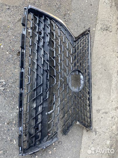 Решетка радиатора Lexus RX350 RX RX300 RX450h