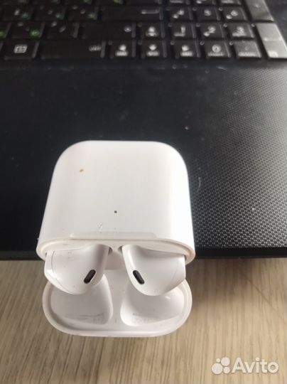Наушники Airpods