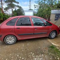 Citroen Xsara Picasso 1.6 MT, 2005, 235 000 км, с пробегом, цена 400 000 руб.