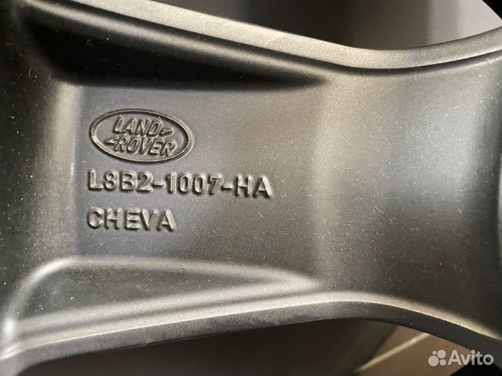 Оригинальное колесо Land Rover Defender L663 R20