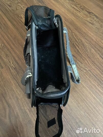 Переноска для кошек и собак