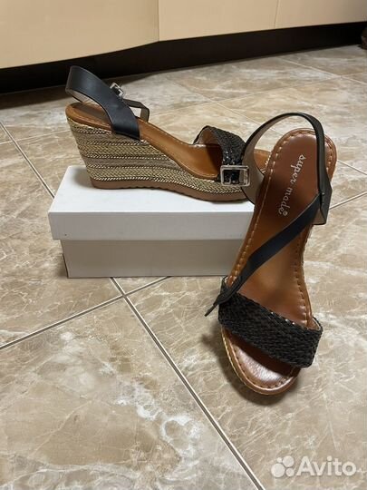 Босоножки р. 36