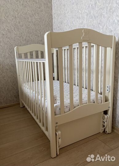 Детская кроватка с маятником Гандылян Ванечка