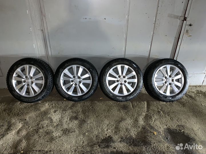 Pirelli ice zero 205 55 r16 на литье toyota