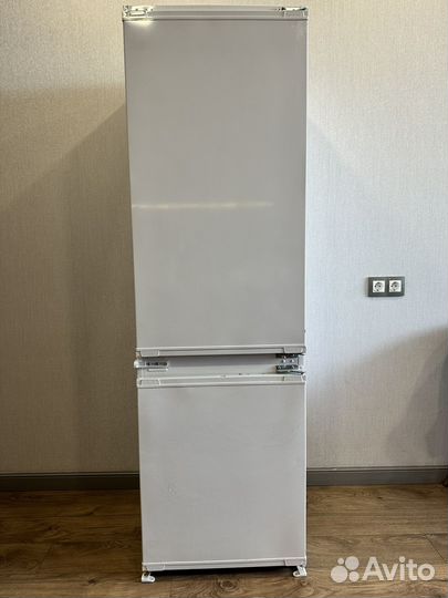 Встраиваемый холодильник beko