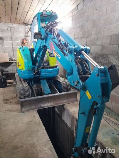 Мини экскаватор С гидробуром