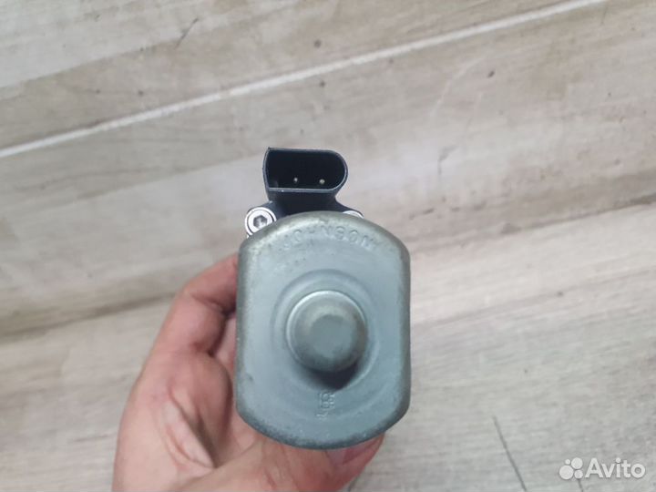 Моторчик стеклоподъёмника передний левый Ford Fies