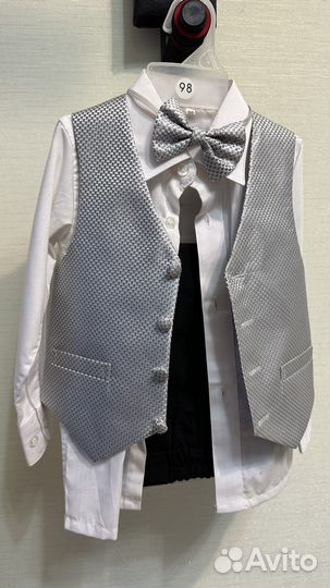 Костюм тройка для мальчика 98