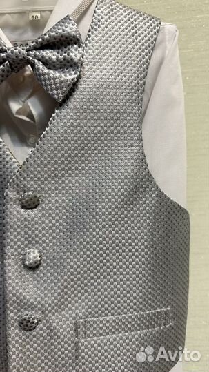 Костюм тройка для мальчика 98