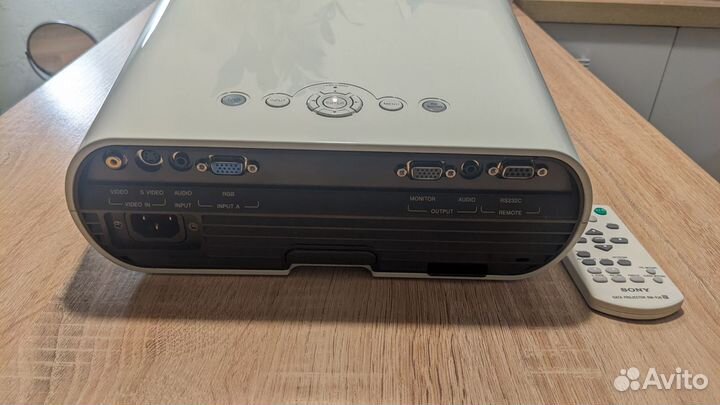 Проектор Sony vpl-x7