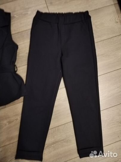 Школьный костюм с жилеткой