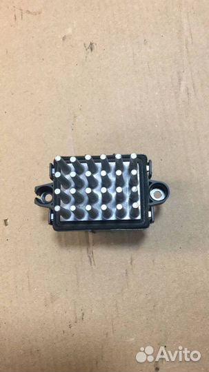 Резистор отопителя Cadillac Escalade 3 (2006-2014)