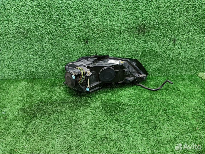 Фара левая рестайлинг xenon VAG Audi A3 8P 8P