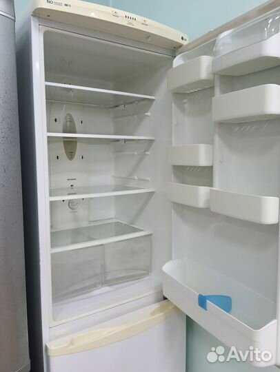 Холодильник LG GRS389SQF