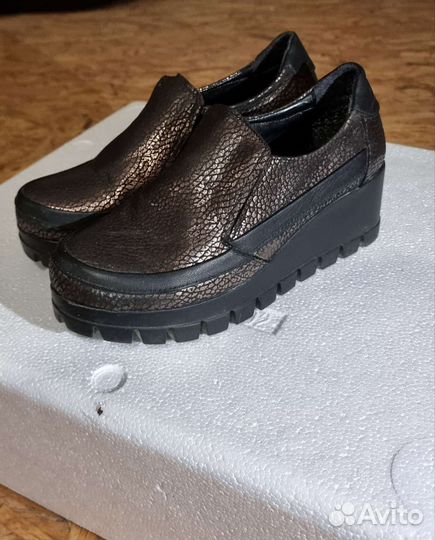 Полоботинки новые