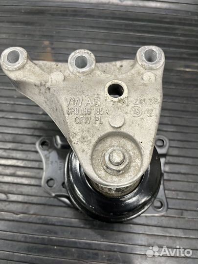 Подушка двигателя Volkswagen Polo правая