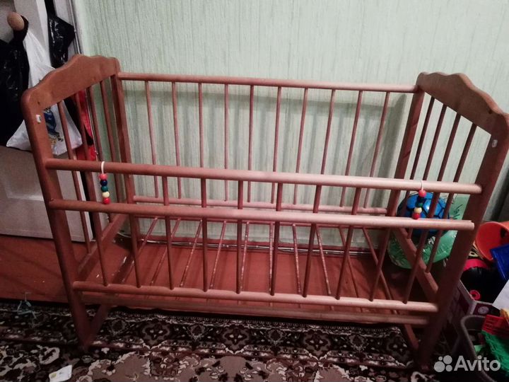 Детская кроватка