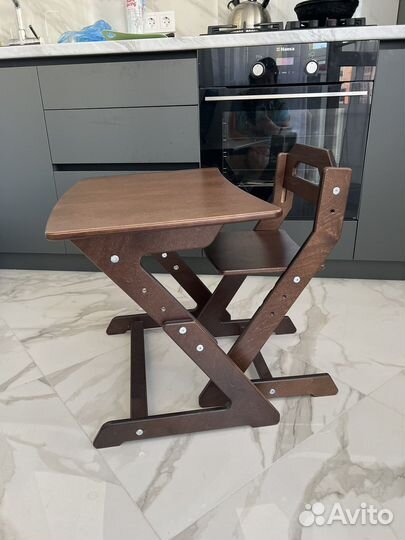 Детский стол и стул