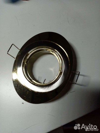 Светильник потолочный светодиодный встраиваемый