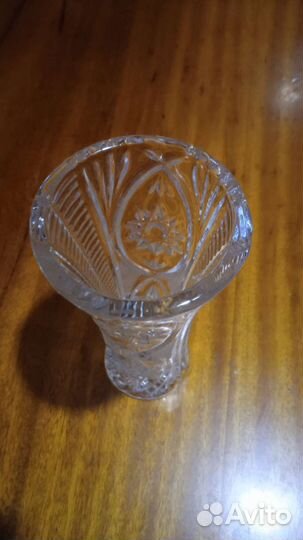 Ваза для цветов хрустальная