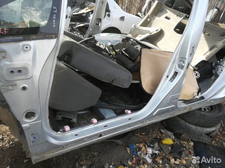 Порог кузовной левый Toyota Prius ZVW30 2zrfxe