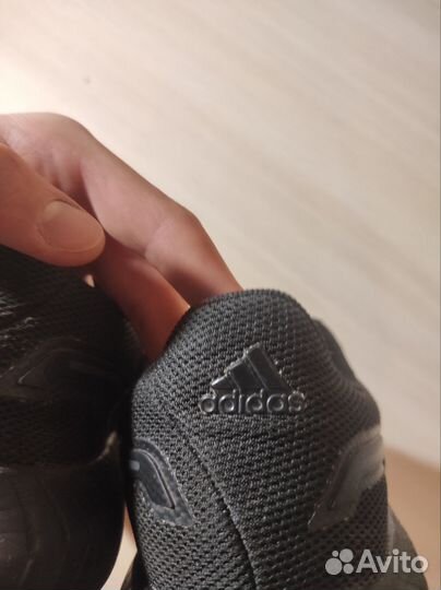 Кроссовки adidas