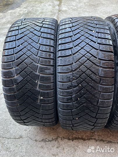 Pirelli Ice Zero 225/45 R17 94Y